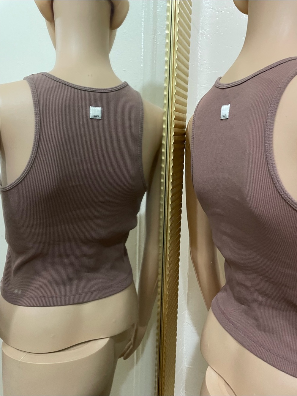 Vuori Mauve Ribbed Crop Tank - Picture 7 of 10
